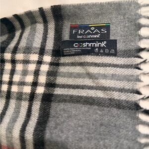Fraas Charcoal and White Checkered Scarf
